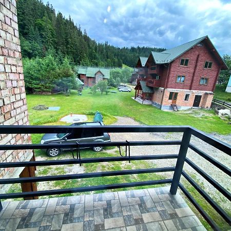 Під Магурою Hotel Vorokhta Bagian luar foto